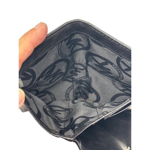 Michael Kors Aster Studded Wallet Bifold Checkbook Black Smooth Leather EUC - Picture 5 of 9